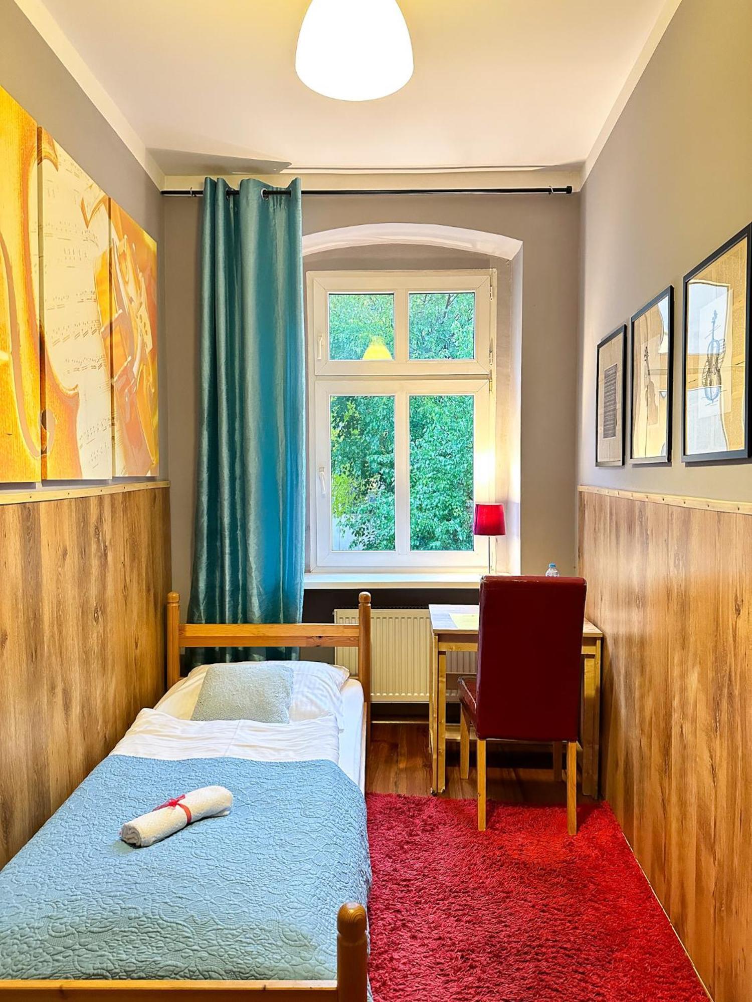 Explorer B&B Old Town Rooms & Apartment #Don'T Be A Tourist, Be An Explorer! Poznań Eksteriør billede