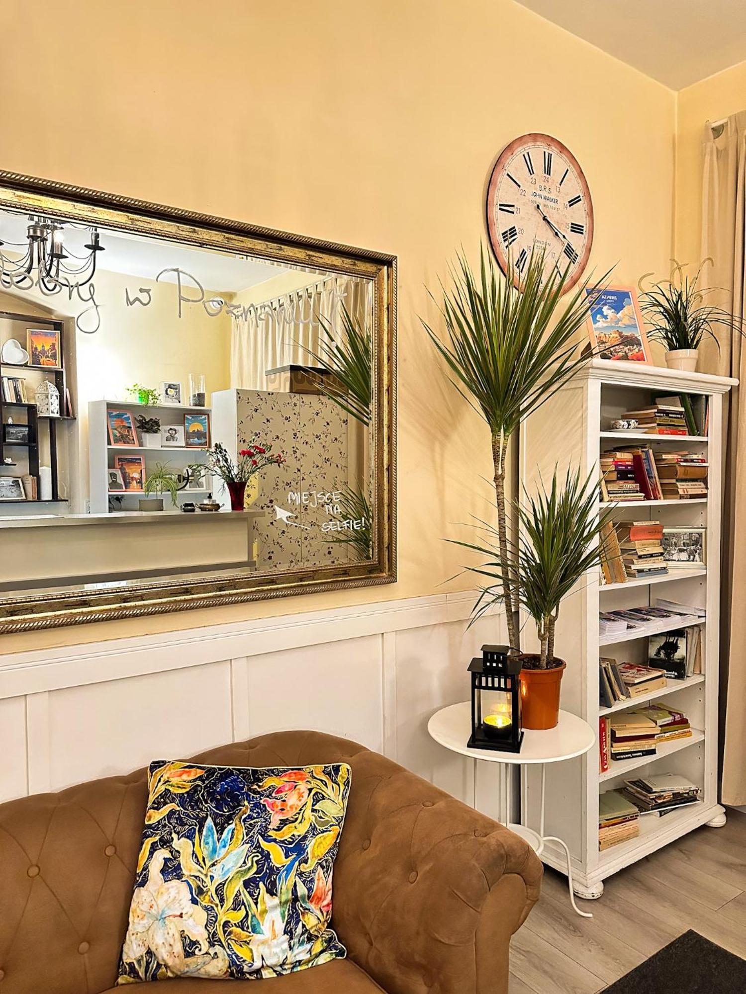 Explorer B&B Old Town Rooms & Apartment #Don'T Be A Tourist, Be An Explorer! Poznań Eksteriør billede