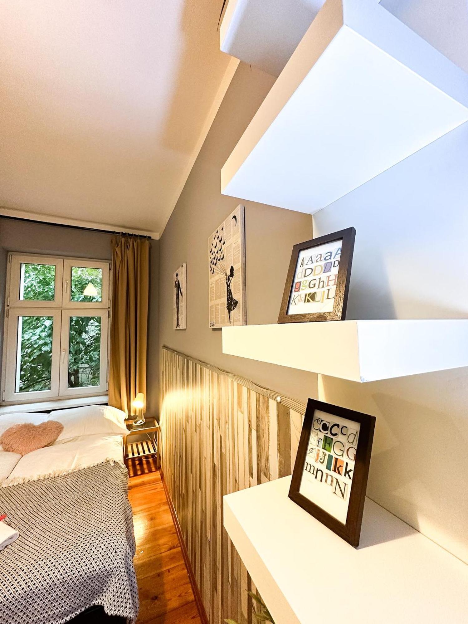 Explorer B&B Old Town Rooms & Apartment #Don'T Be A Tourist, Be An Explorer! Poznań Eksteriør billede