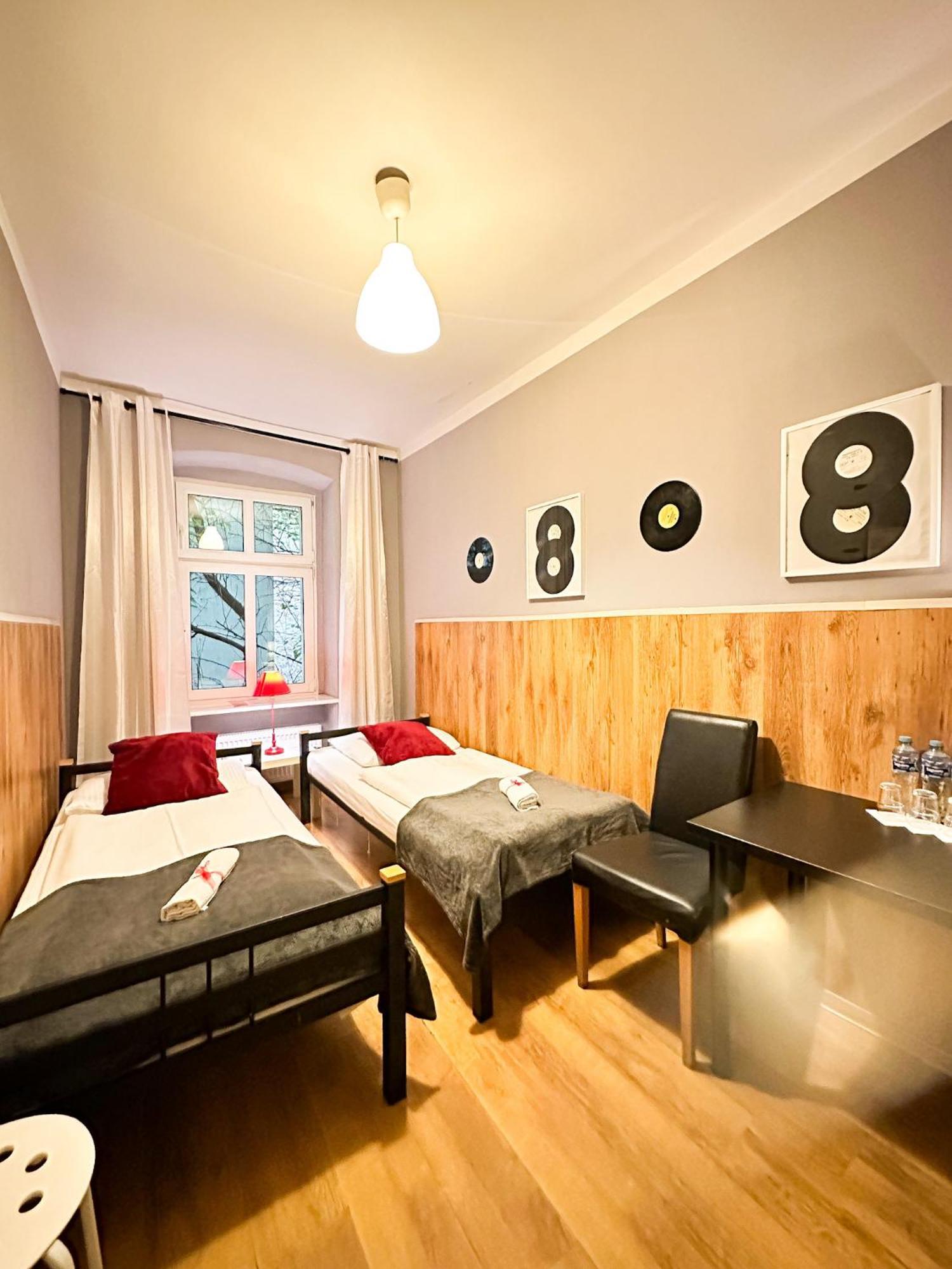 Explorer B&B Old Town Rooms & Apartment #Don'T Be A Tourist, Be An Explorer! Poznań Eksteriør billede