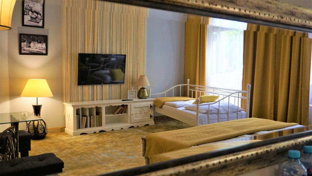 Explorer B&B Old Town Rooms & Apartment #Don'T Be A Tourist, Be An Explorer! Poznań Eksteriør billede