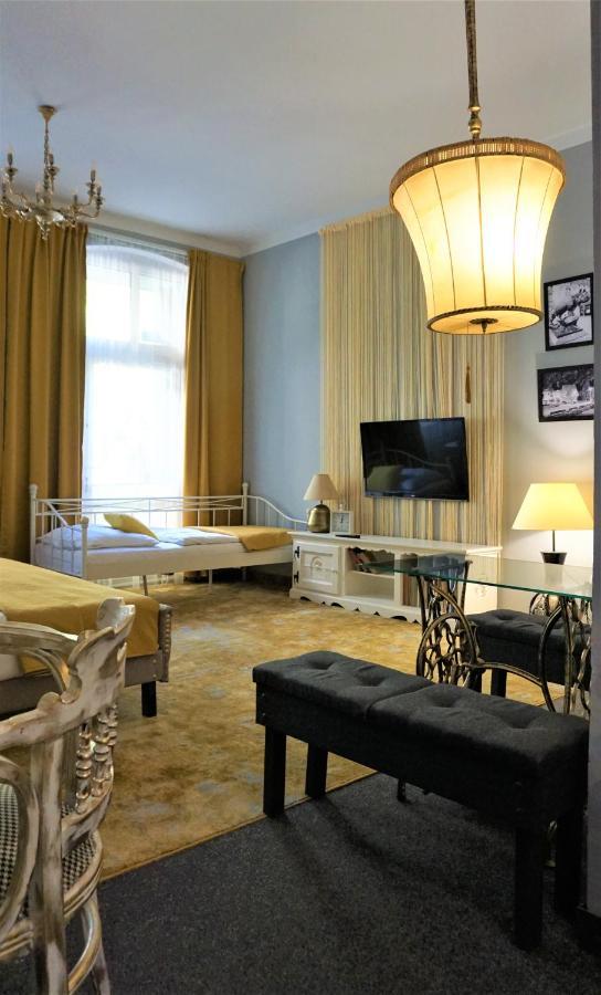 Explorer B&B Old Town Rooms & Apartment #Don'T Be A Tourist, Be An Explorer! Poznań Eksteriør billede