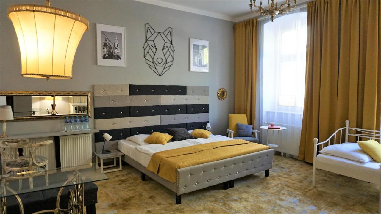 Explorer B&B Old Town Rooms & Apartment #Don'T Be A Tourist, Be An Explorer! Poznań Eksteriør billede
